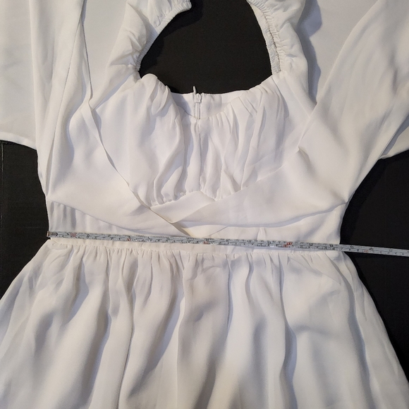 COPY - White dress - Picture 4 of 6